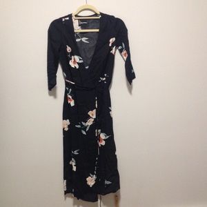 NWT Reformation Carrie dress - midi wrap floral